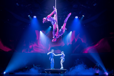 VARELIA_Angels_Acrobatics