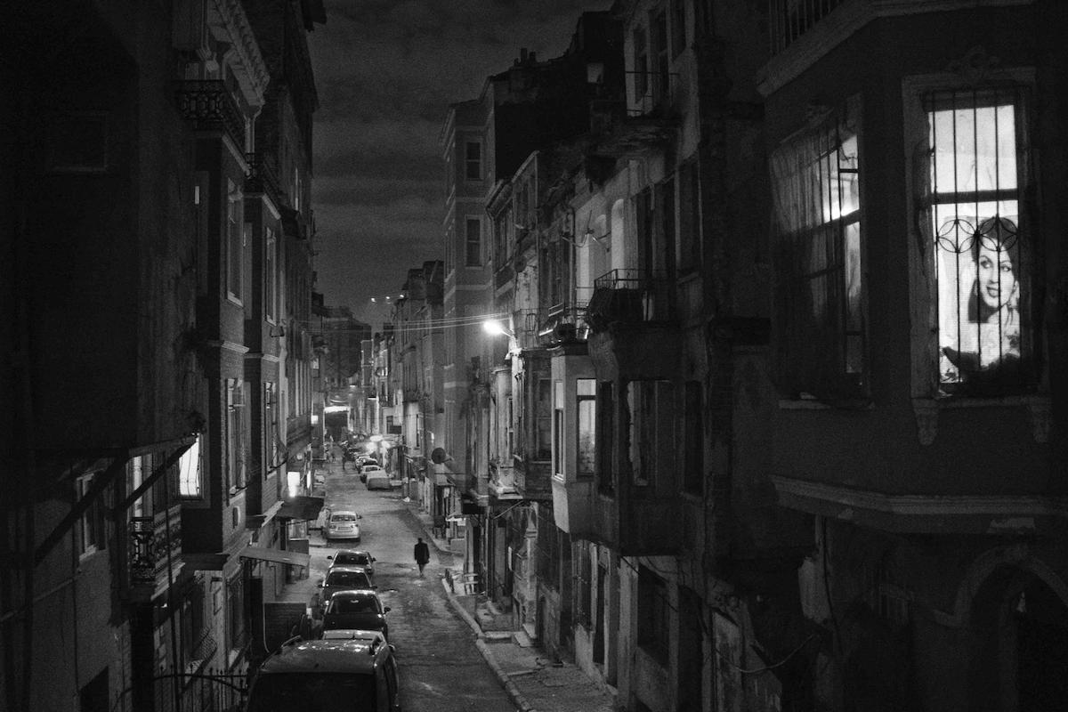 Coşkun-Aşar-Blackout-The-dark-side-of-Istanbul