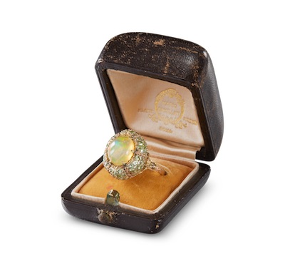 Buccellati-Cocktail ring in yellow and pink gold set with opal and peridots, designed by Mario Buccellati in 1962 [Buccellati Historic collection]
