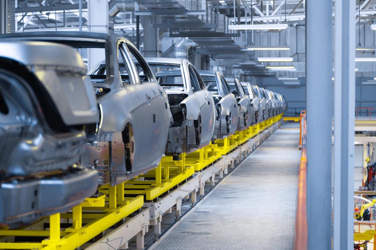 Industria automotive moderna: perché gli acciai speciali sono indispensabili